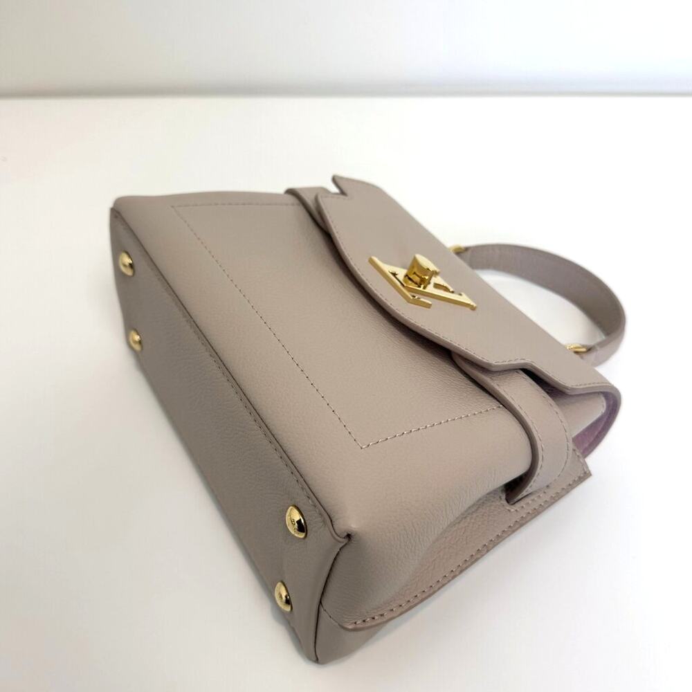 Louis Vuitton Lock Me Ever Greige Leather Mini Bag with Gold LV Hardware Handbag - Picture 5 of 15